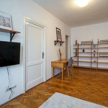 Appartement Apartament Universitate - Centrul Vechi à Bucarest Extérieur photo