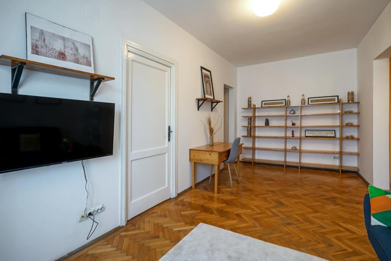 Appartement Apartament Universitate - Centrul Vechi à Bucarest Extérieur photo